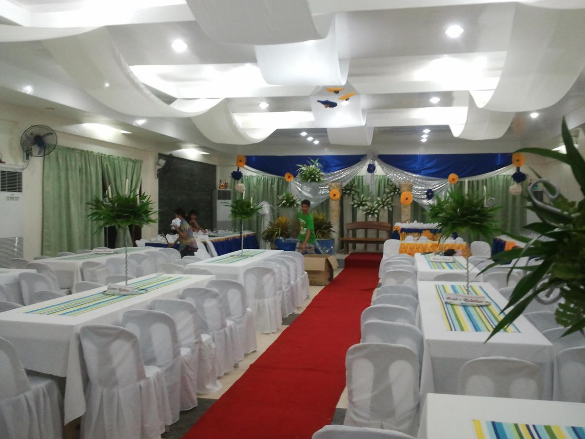 מלון Cabadbaran Gazebo Pools And Restaurant מראה חיצוני תמונה