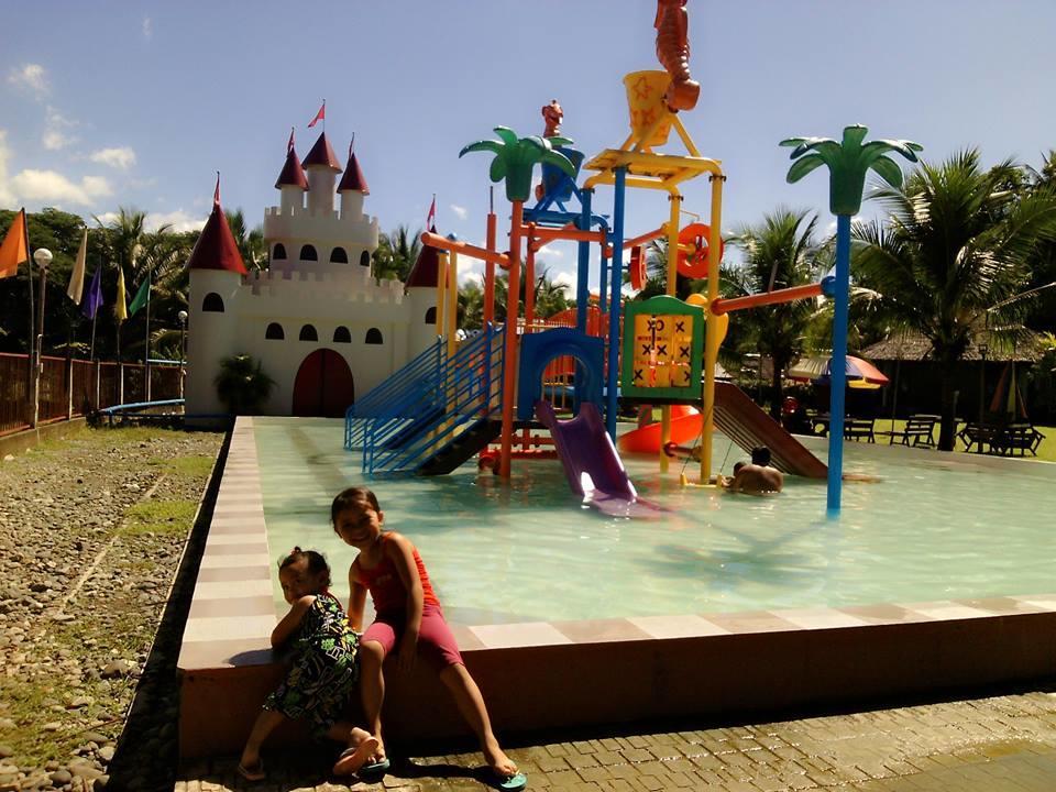 מלון Cabadbaran Gazebo Pools And Restaurant מראה חיצוני תמונה