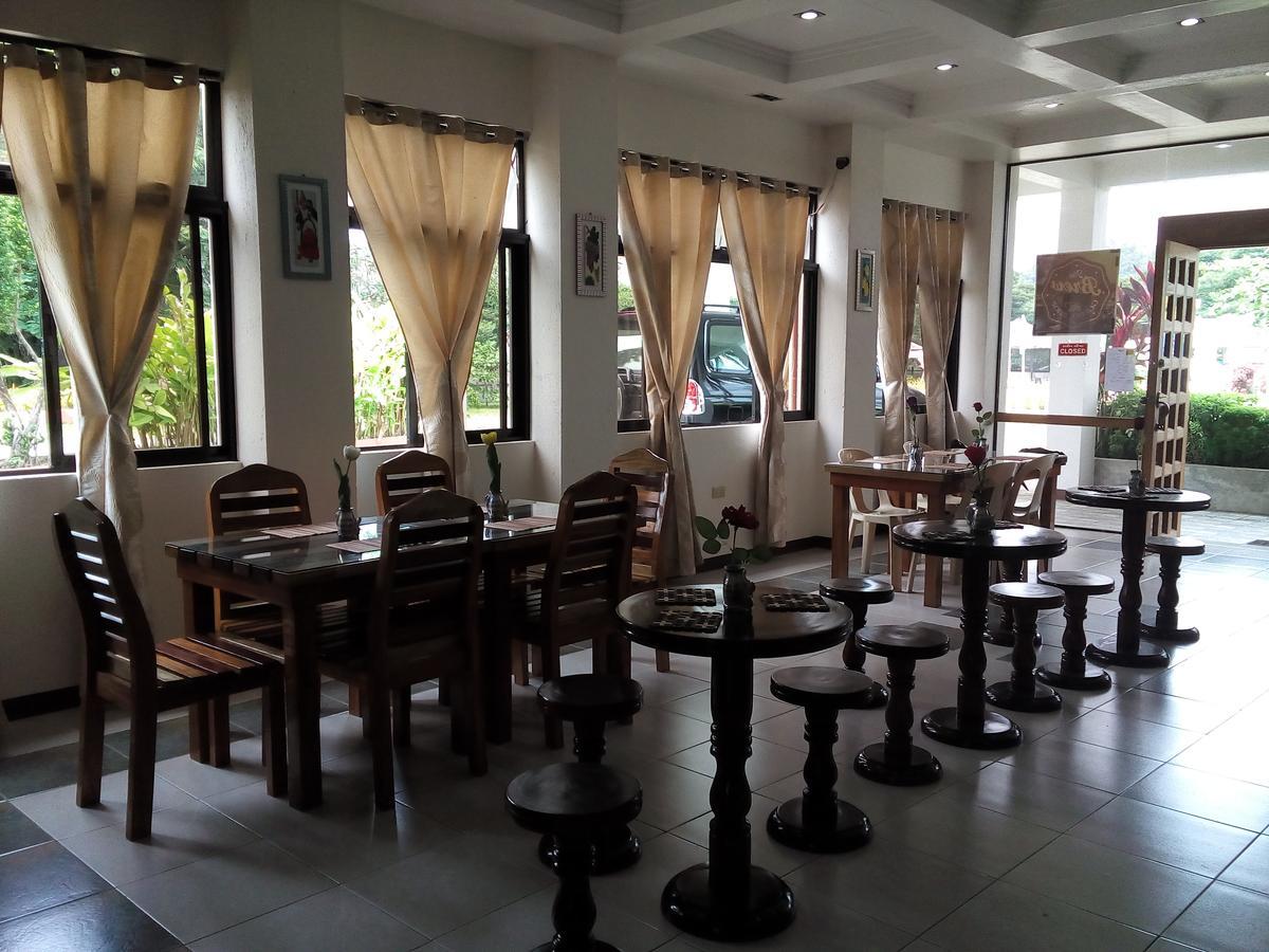 מלון Cabadbaran Gazebo Pools And Restaurant מראה חיצוני תמונה